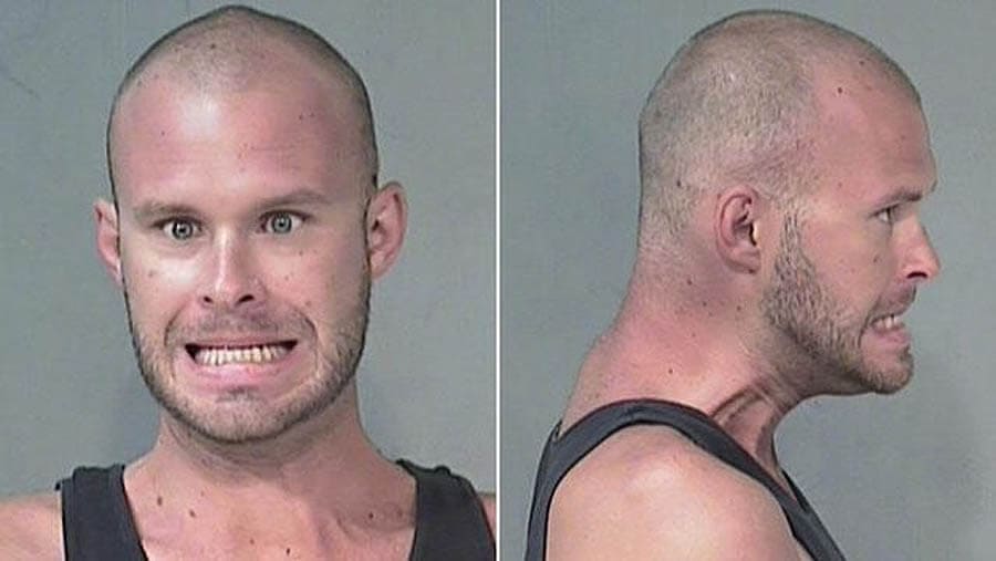 наркоман под мефедроном